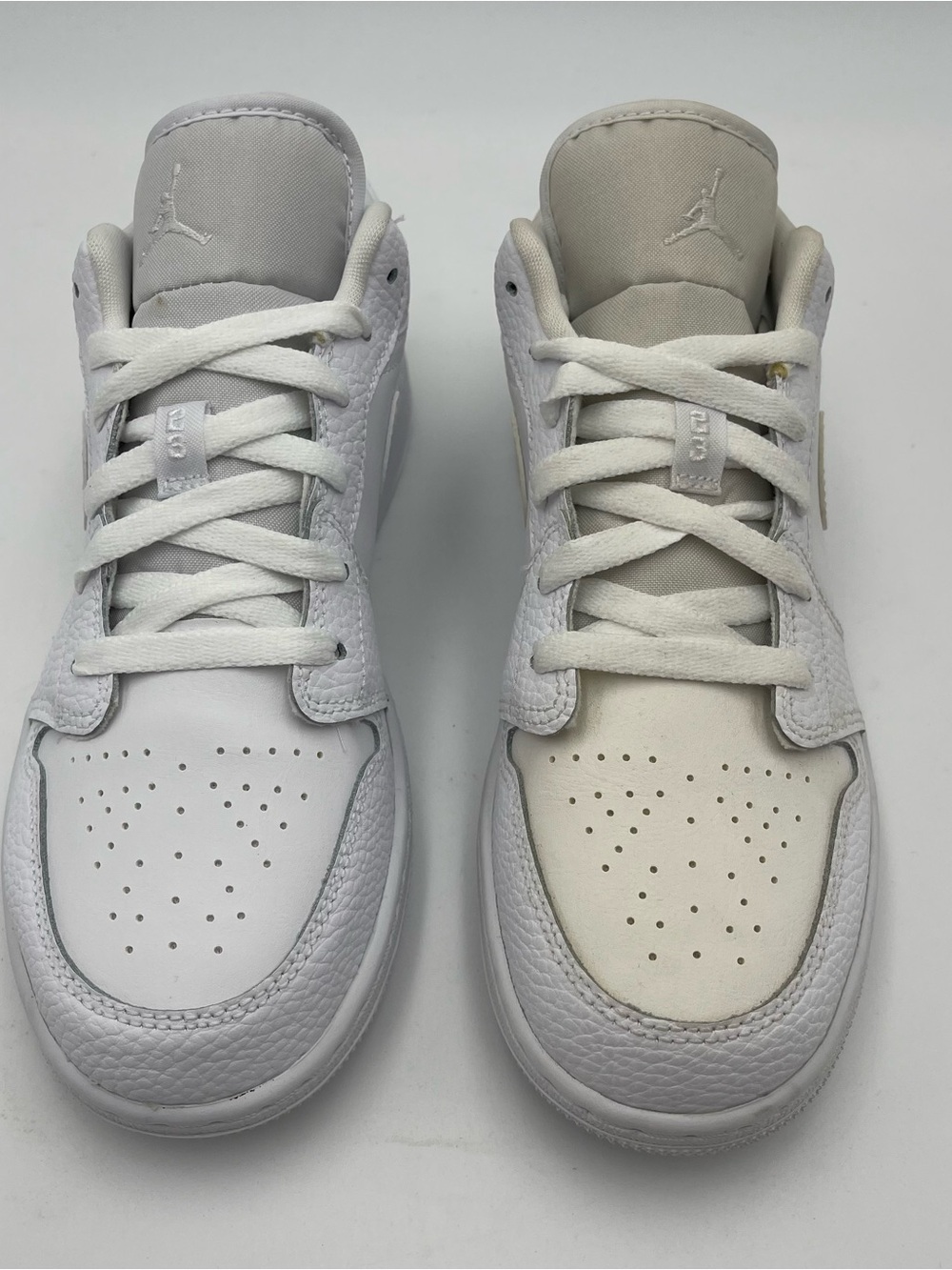 Nike Air Jordan 1 Retro AJ1 Low  Triple White Shoe 553560-130-SZ 7Y BOYZ-DEFECTS